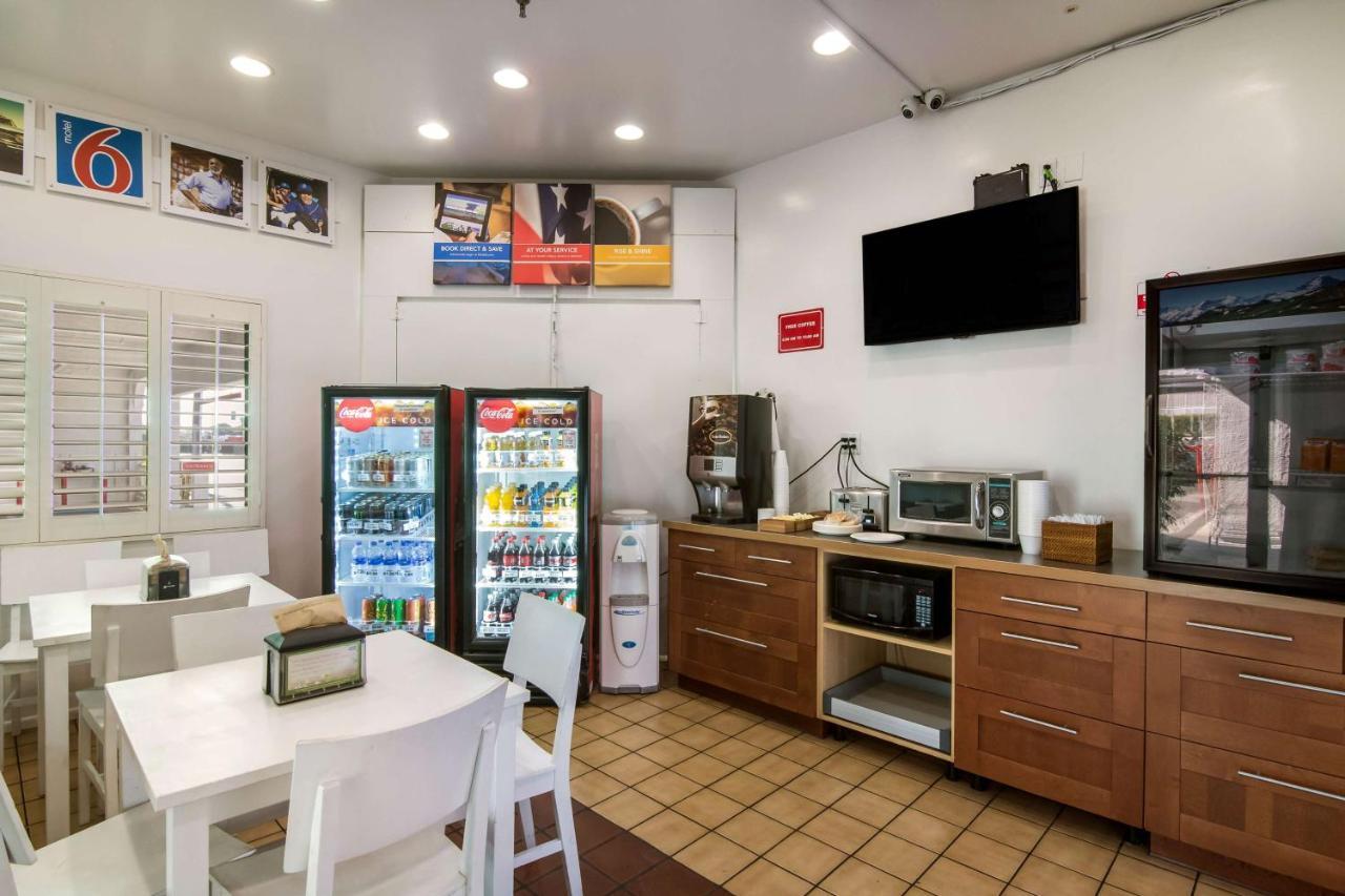 Motel 6 Monterey Park Exterior photo