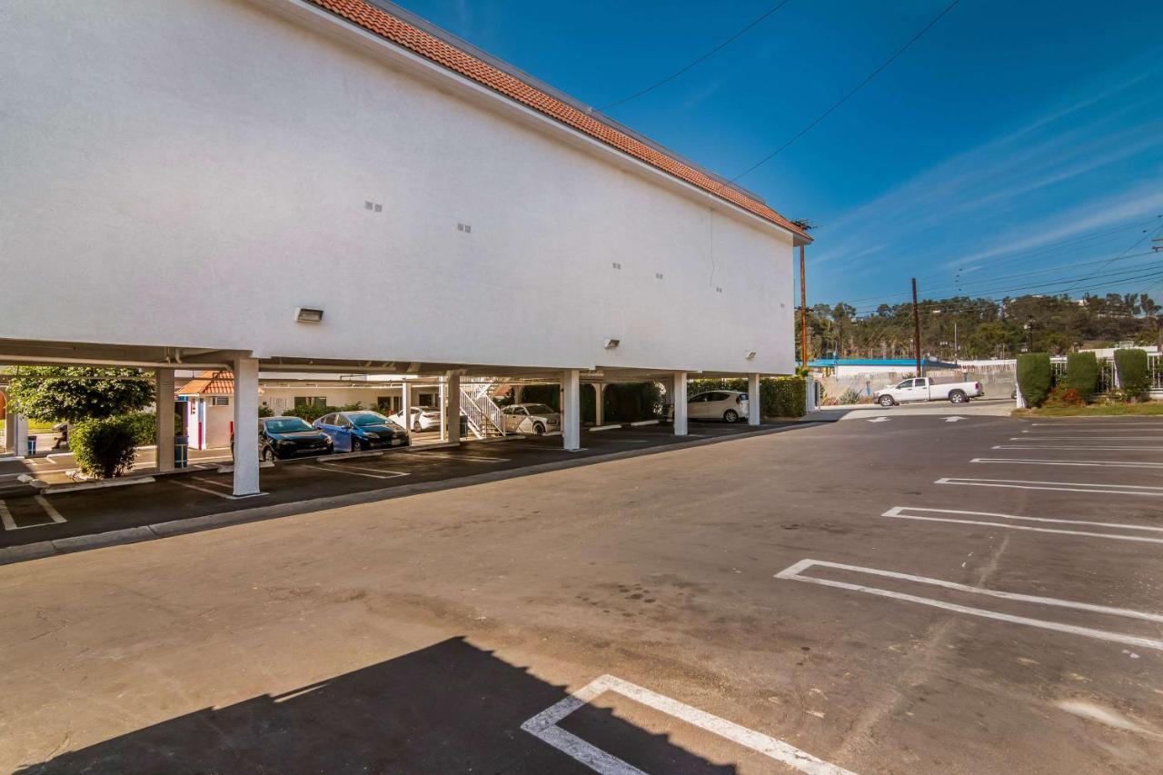 Motel 6 Monterey Park Exterior photo